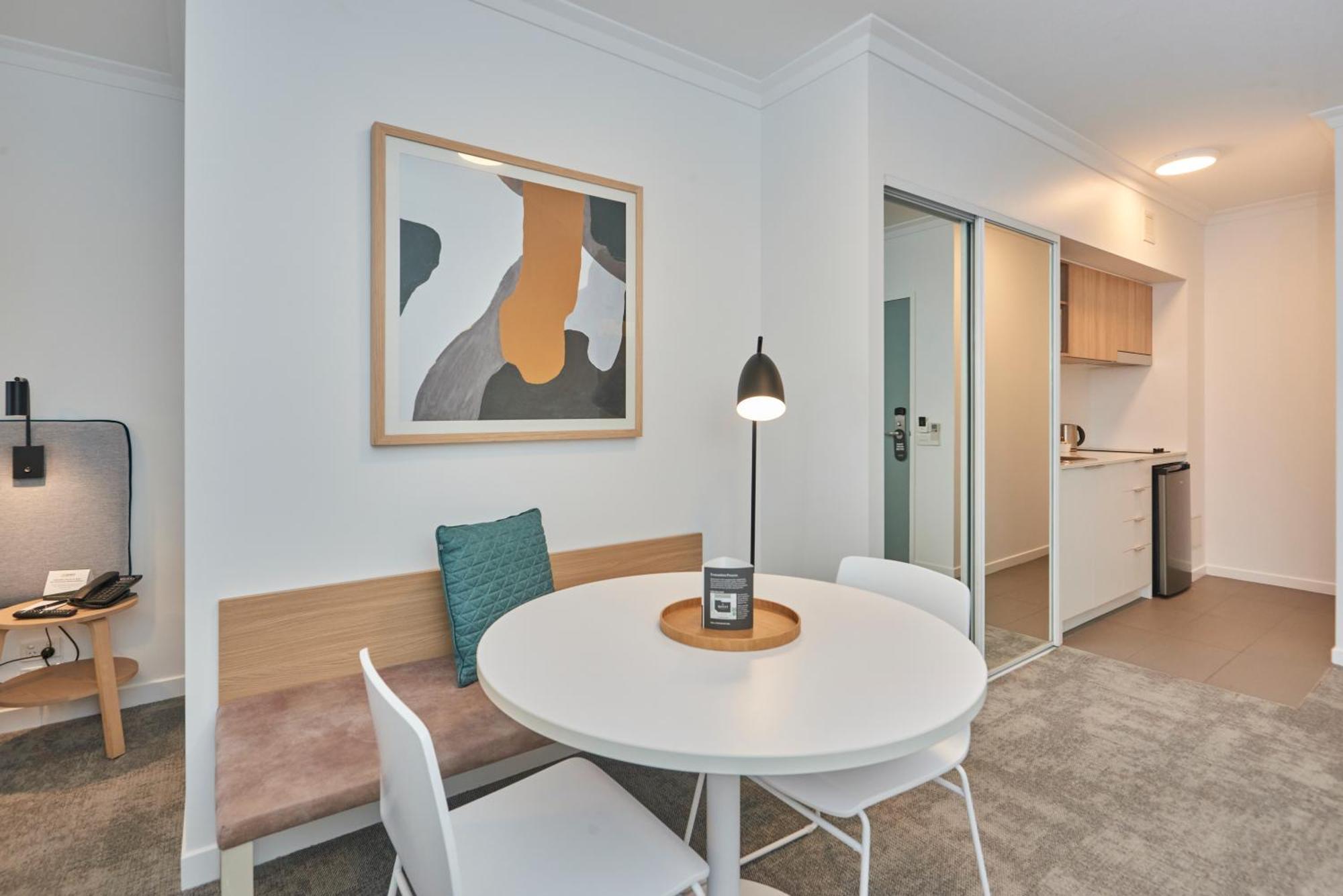 Quest Cannon Hill Brisbane Bagian luar foto